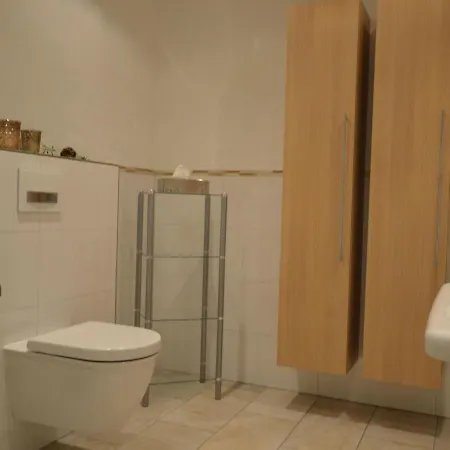 Comfortable And Beautiful Apartment In The H Nruck With Magnificent Enclosed Garden *