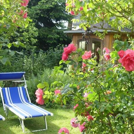Comfortable And Beautiful Apartment In The H Nruck With Magnificent Enclosed Garden *