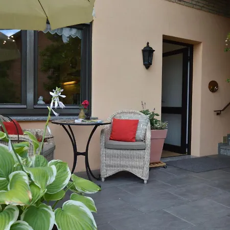 別荘 Comfortable And Beautiful Apartment In The H Nruck With Magnificent Enclosed Garden *