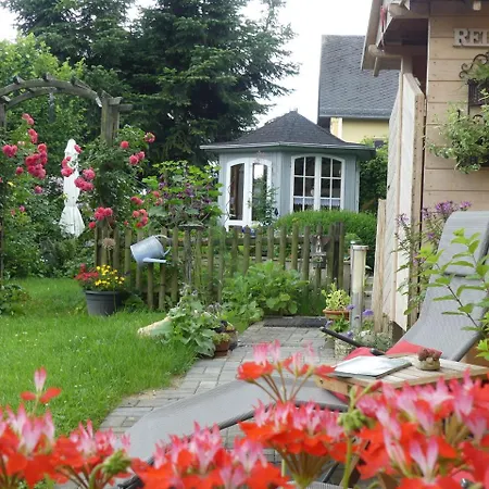 Comfortable And Beautiful Apartment In The H Nruck With Magnificent Enclosed Garden 別荘 Mastershausen